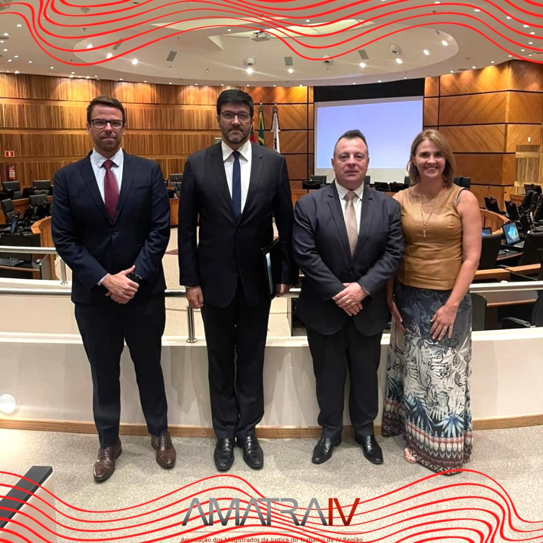 AMATRAIV participa de sessão extraordinária do Tribunal Pleno do TRT-RS