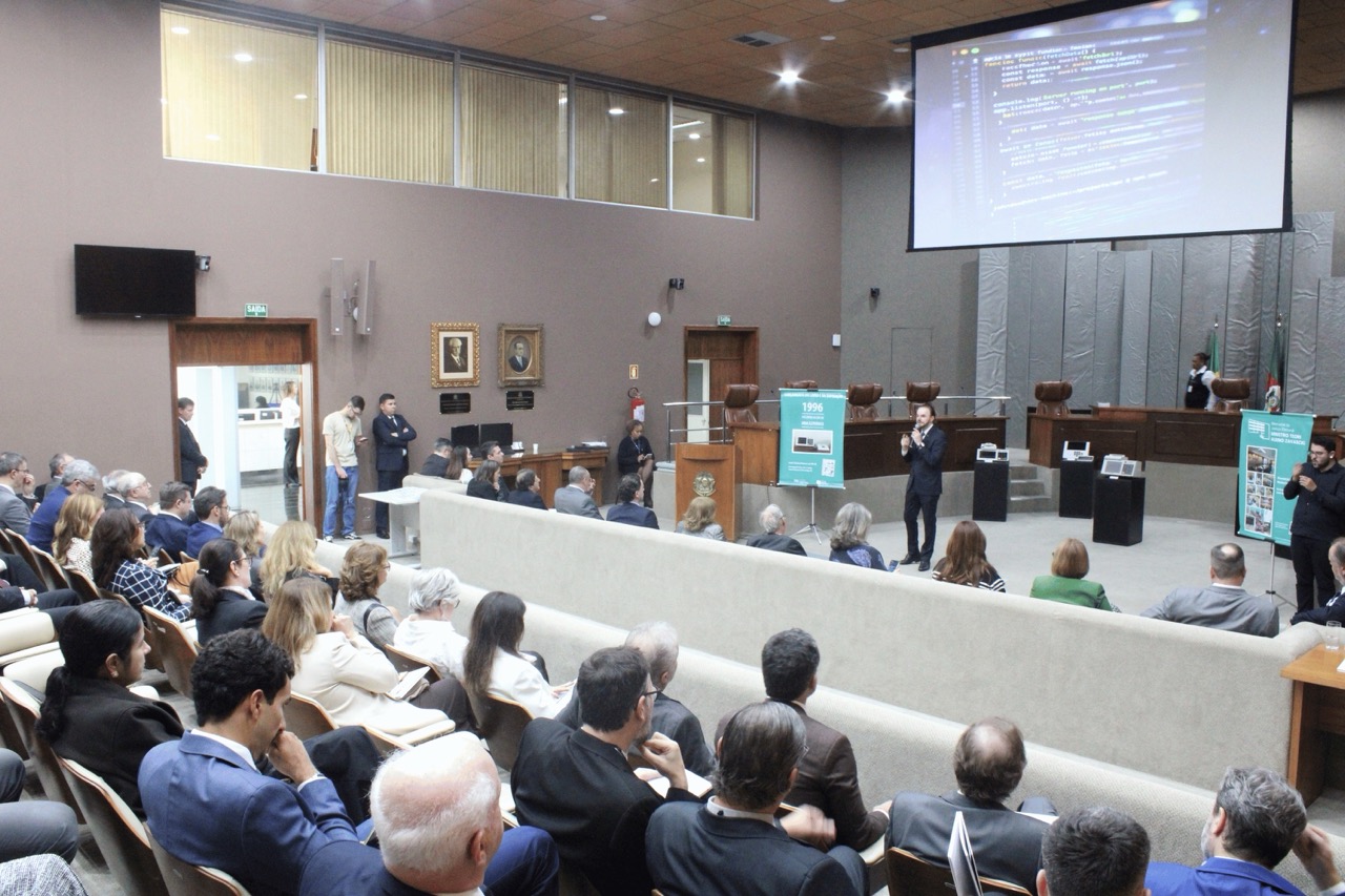 Amatra IV prestigia evento de 30 anos da urna eletrônica