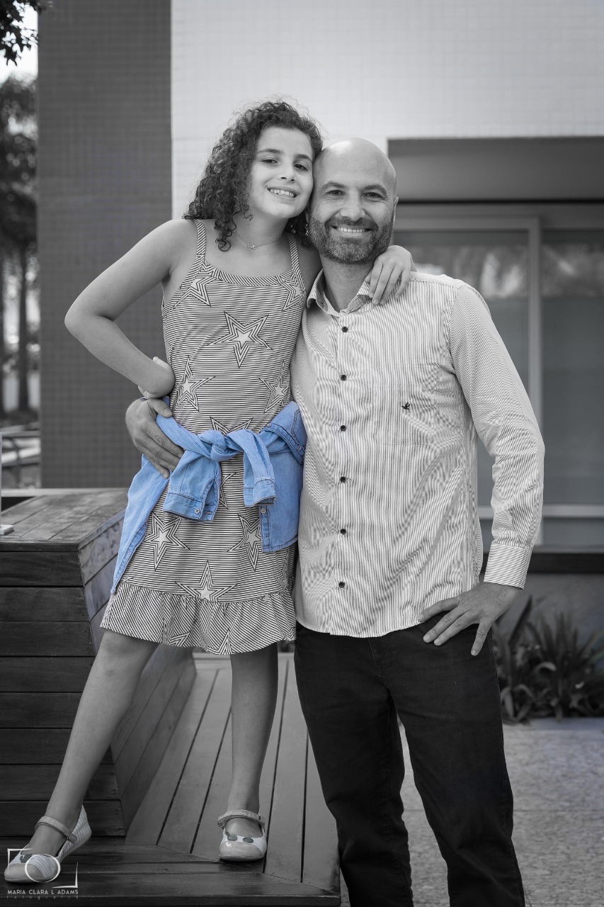 Artigo:  Sobre meninas e meninos de azul
