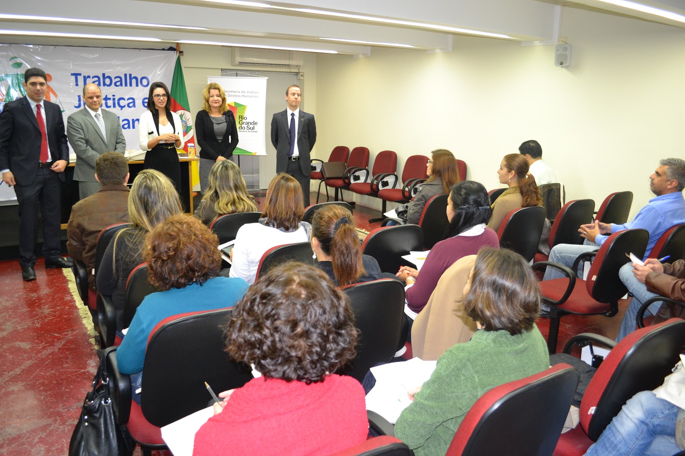 AMATRA IV realiza primeira aula de curso para internos da Fase