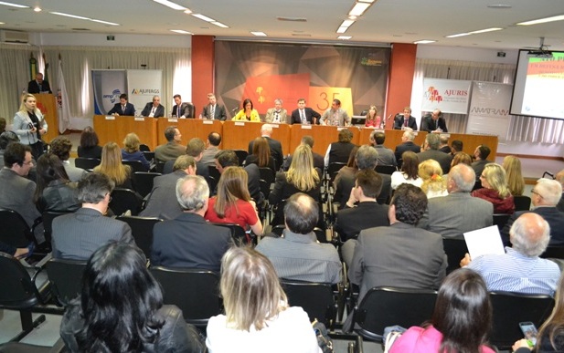 Magistrados e membros do Ministério Público mobilizados pelo fortalecimento do sistema nacional de justiça