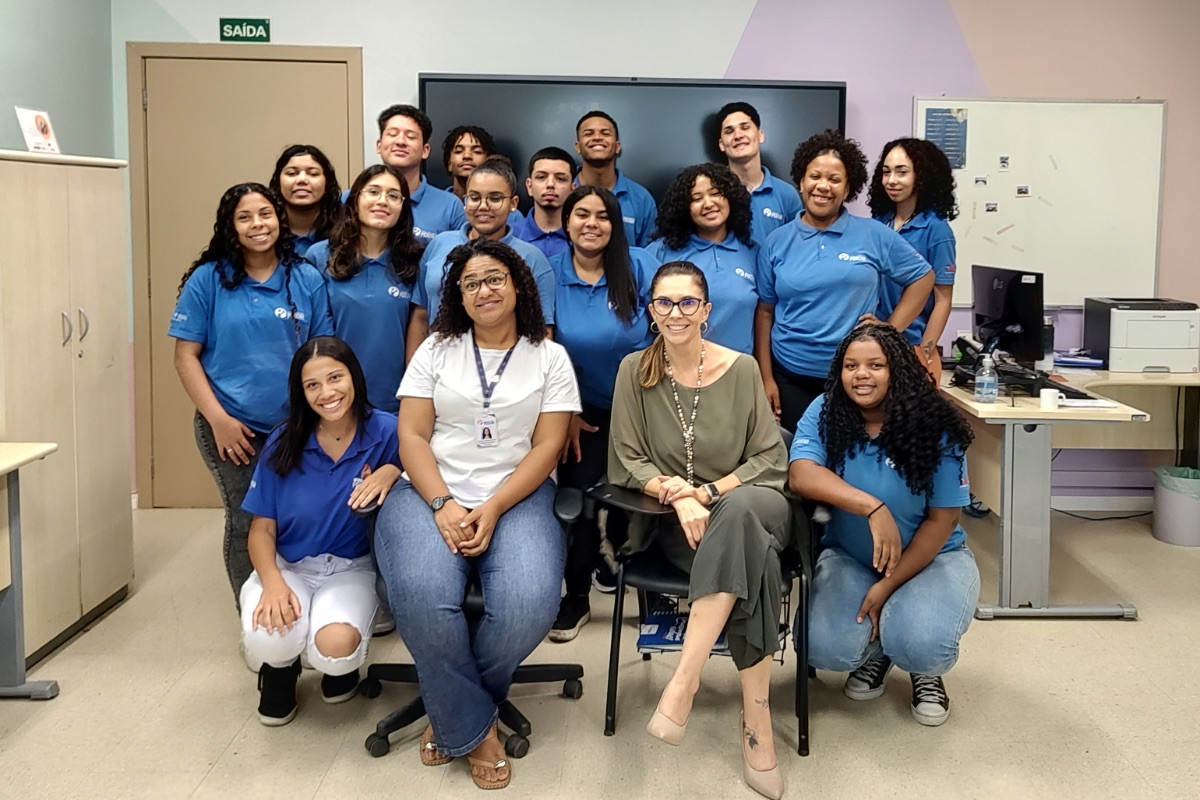 Programa Trabalho, Justiça e Cidadania debate escolhas profissionais com jovens do Projeto Pescar