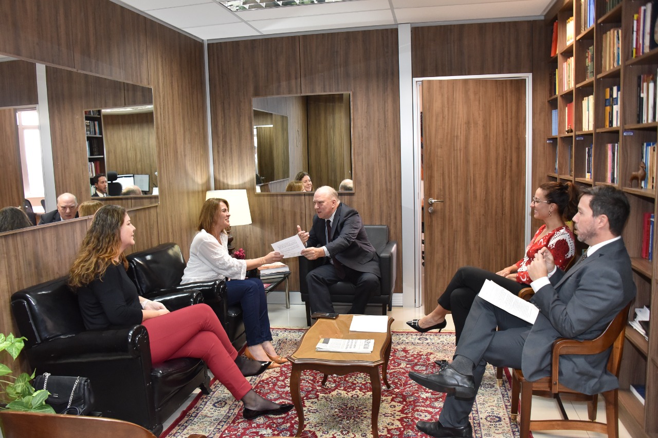 Por equidade: proposta de mudança na formação de comissões e comitês do TRT4