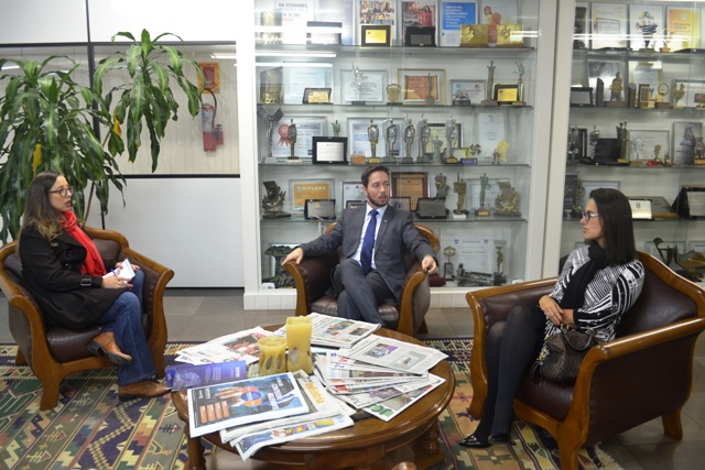 AMATRA faz visita ao Jornal do Comércio