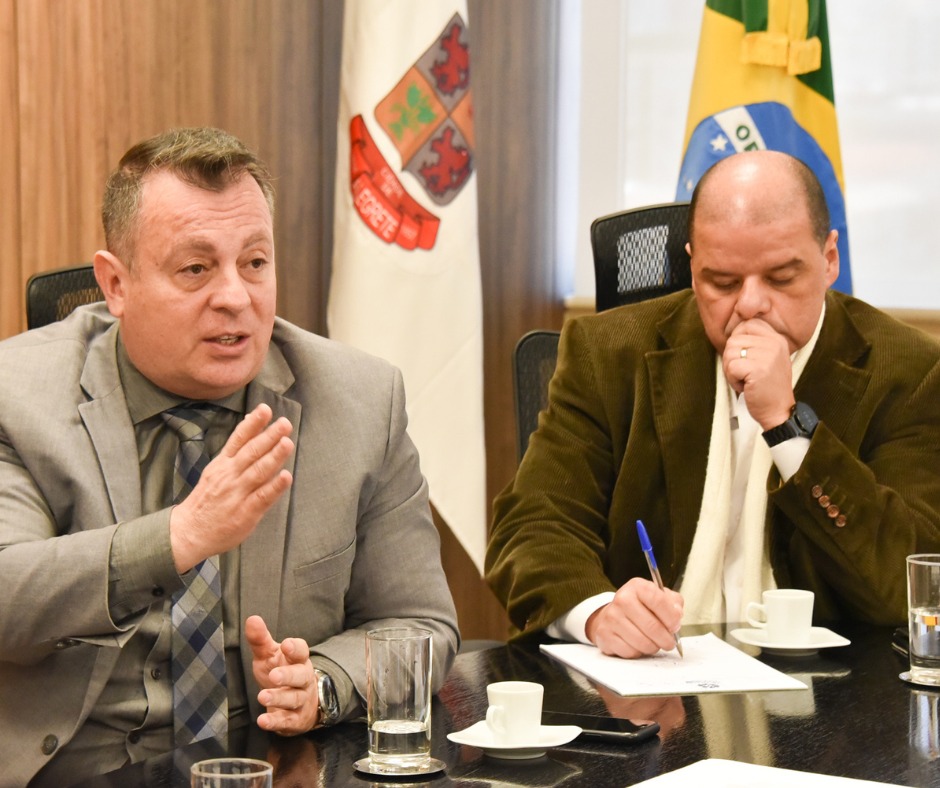 AMATRA presente no encontro do Fidejust