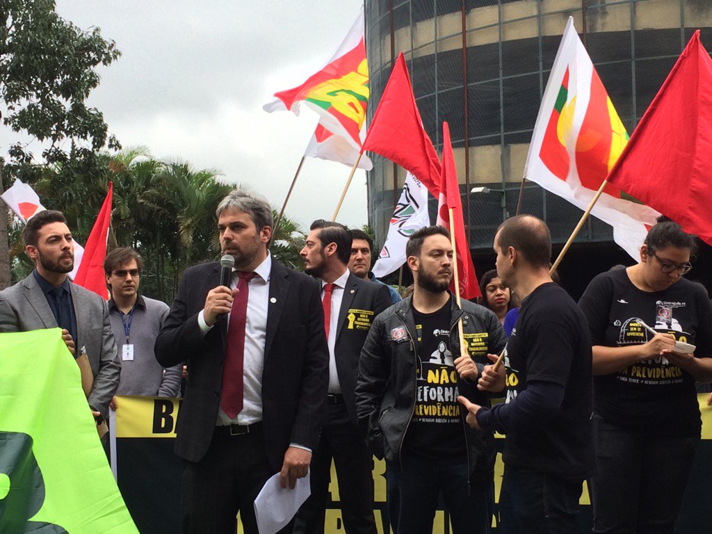 Ato contra a reforma trabalhista: AMATRA IV marca presença