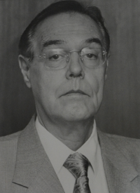 Ronaldo Lopes Leal (1975/1977)