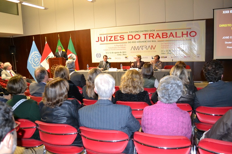 Primeiro painel tratou sobre a Agenda de Trabalho Decente da OIT