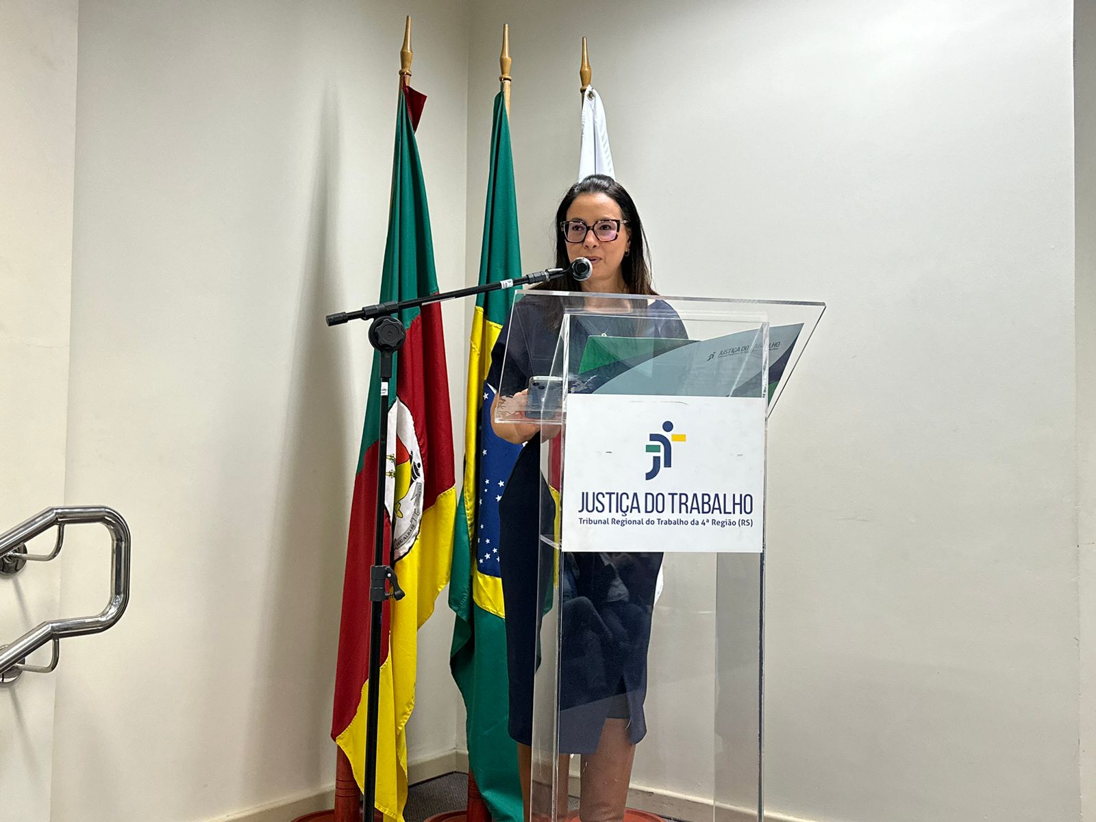 Amatra IV participa de evento em Porto Alegre sobre combate à precarização de direitos trabalhistas