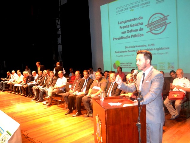 AMATRA presente no lançamento da Frente Gaúcha contra a Reforma da Previdência