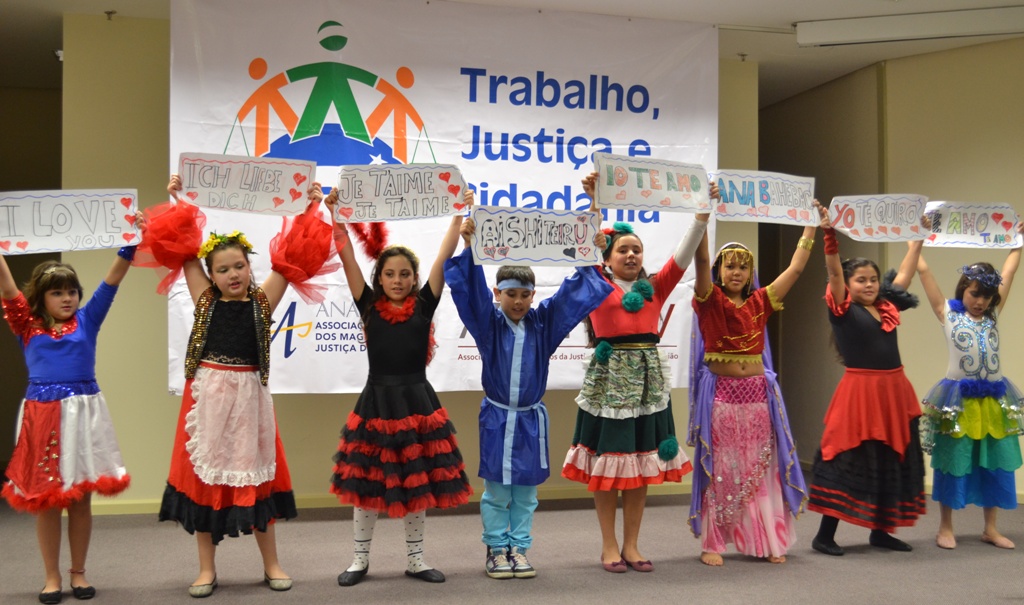 Associação indica crianças da Escola Toyama para concorrer ao Prêmio Anamatra de Direitos Humanos