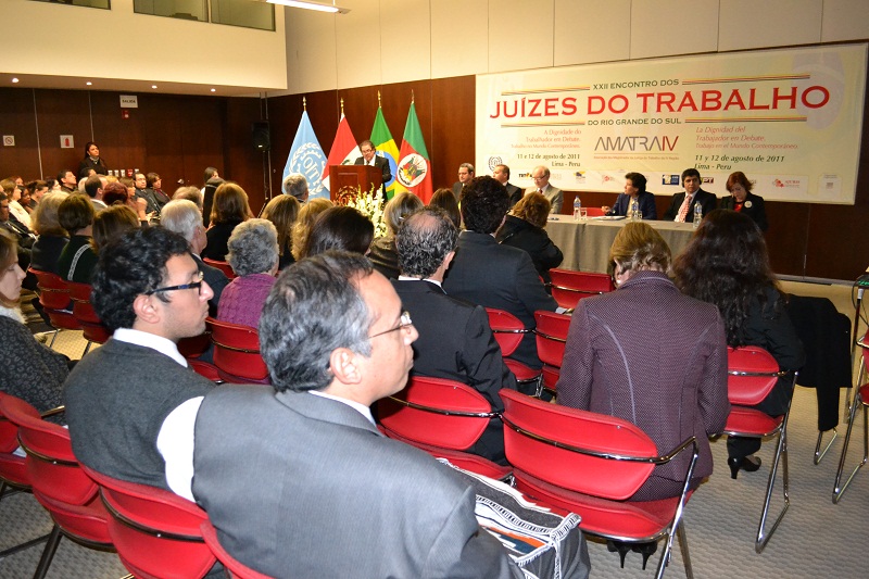AMATRA IV abre o XXII Encontro Estadual dos Juízes do Trabalho