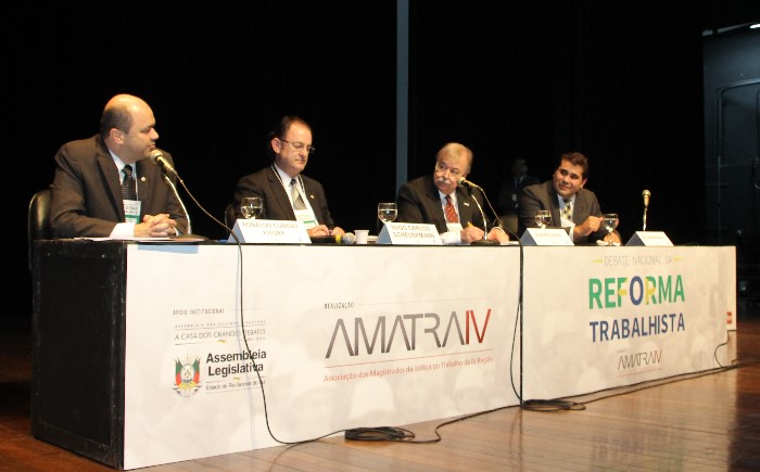 Discussão democrática sobre a reforma na parte final do evento